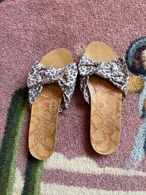 BLOWFISH SANDALS SLIDES